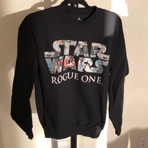Disney Other - star wars crew neck